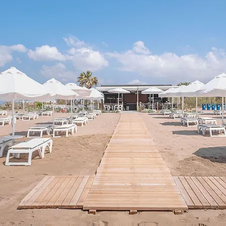Sunwing By Barut 4*