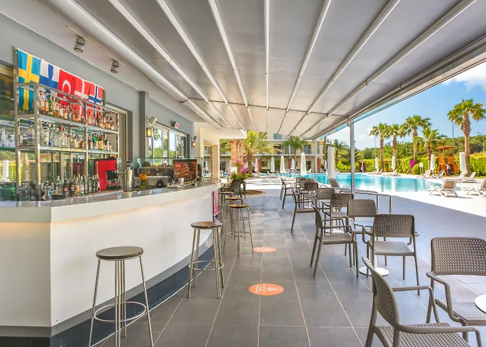 Sunwing By Barut Side